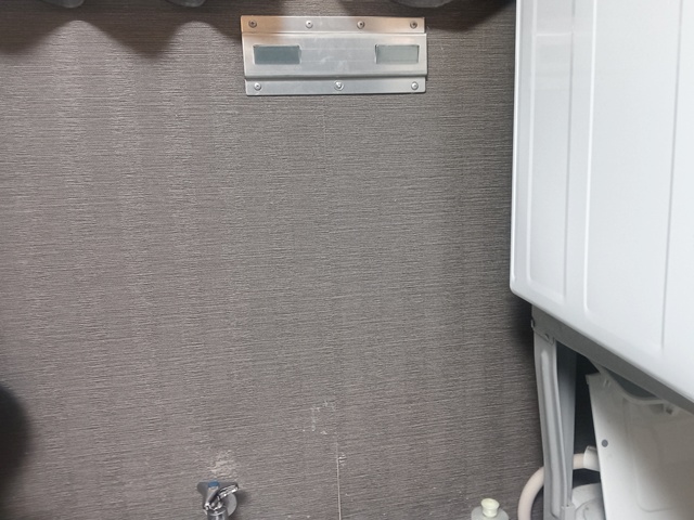 刈谷市 小型電気温水器 施工前