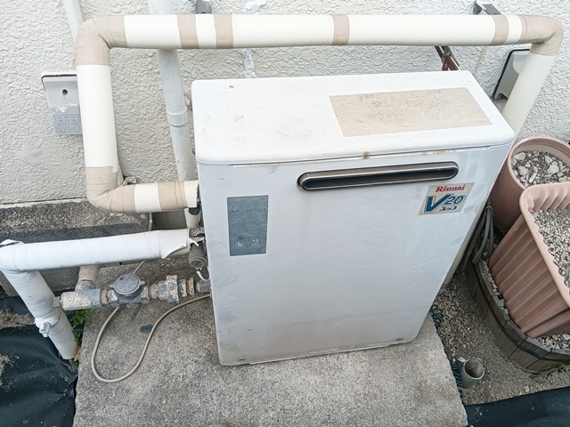 名古屋市緑区 給湯器交換工事 施工前