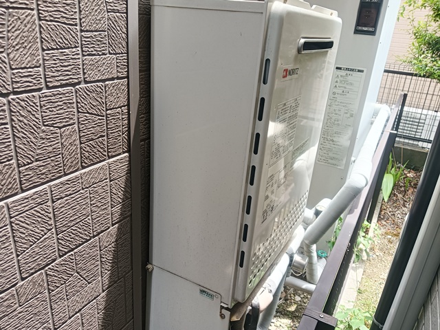 愛知郡東郷町 給湯器交換前（施工前写真）