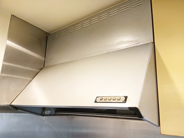 名東区 レンジフード交換工事 施工前