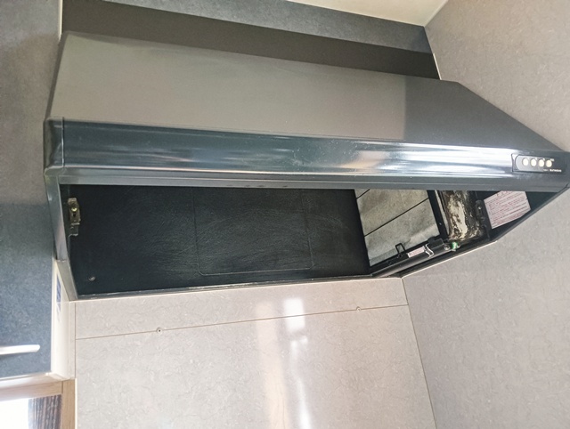 一宮市 レンジフード交換工事 施工前