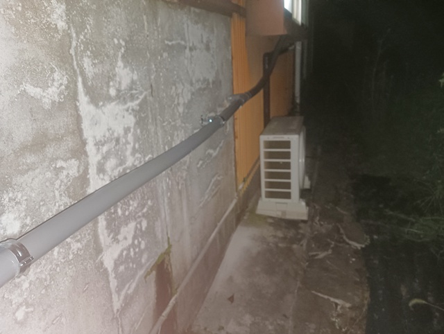 新城市 石油給湯器 新設工事 施工前の様子