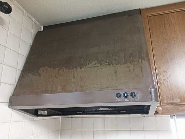 津島市 レンジフード交換工事 施工前（プロペラファンタイプ）