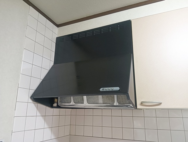 あま市 レンジフード交換工事 施工前